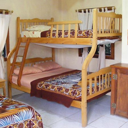Hostal Maxima Puerto López المظهر الخارجي الصورة