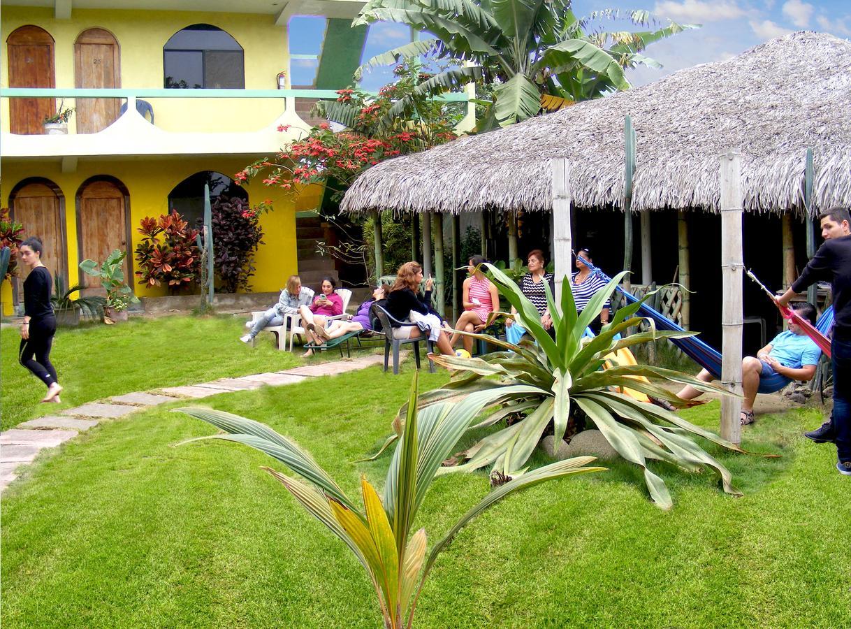 Hostal Maxima Puerto López المظهر الخارجي الصورة