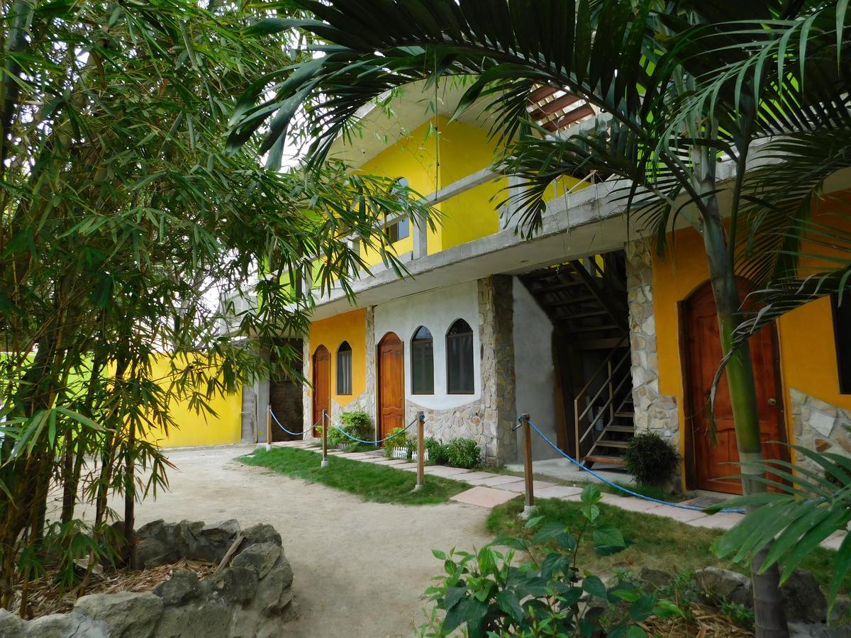 Hostal Maxima Puerto López المظهر الخارجي الصورة