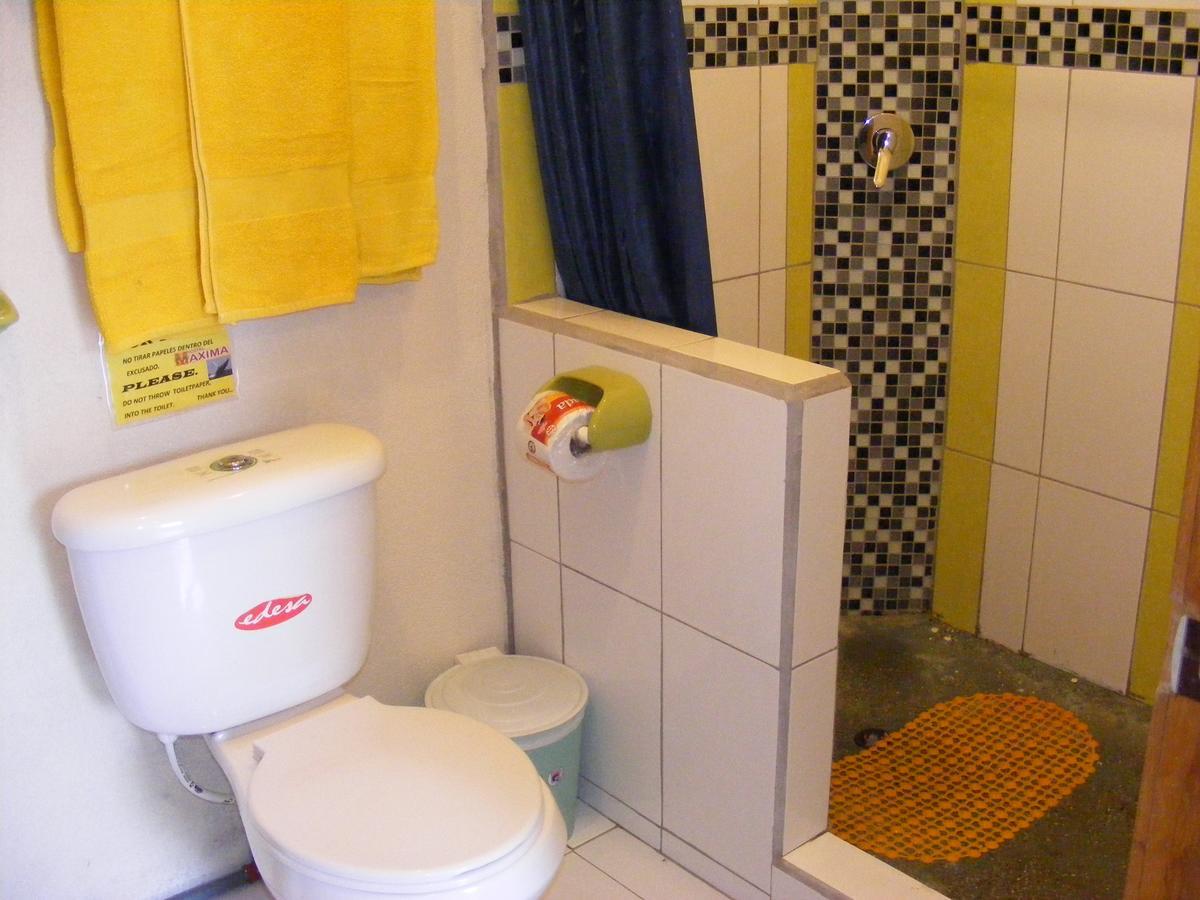 Hostal Maxima Puerto López المظهر الخارجي الصورة